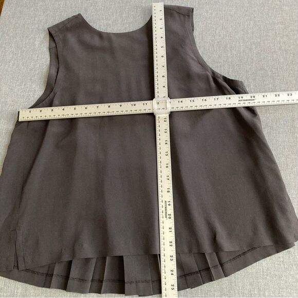 Brochu Walker Sleeveless Silk Blouse Pleated Back Dark Gray - Picture 10 of 12